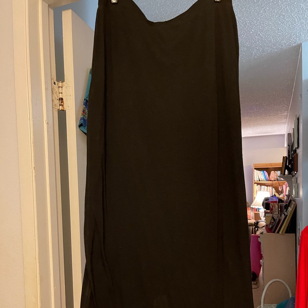 Black long skirt